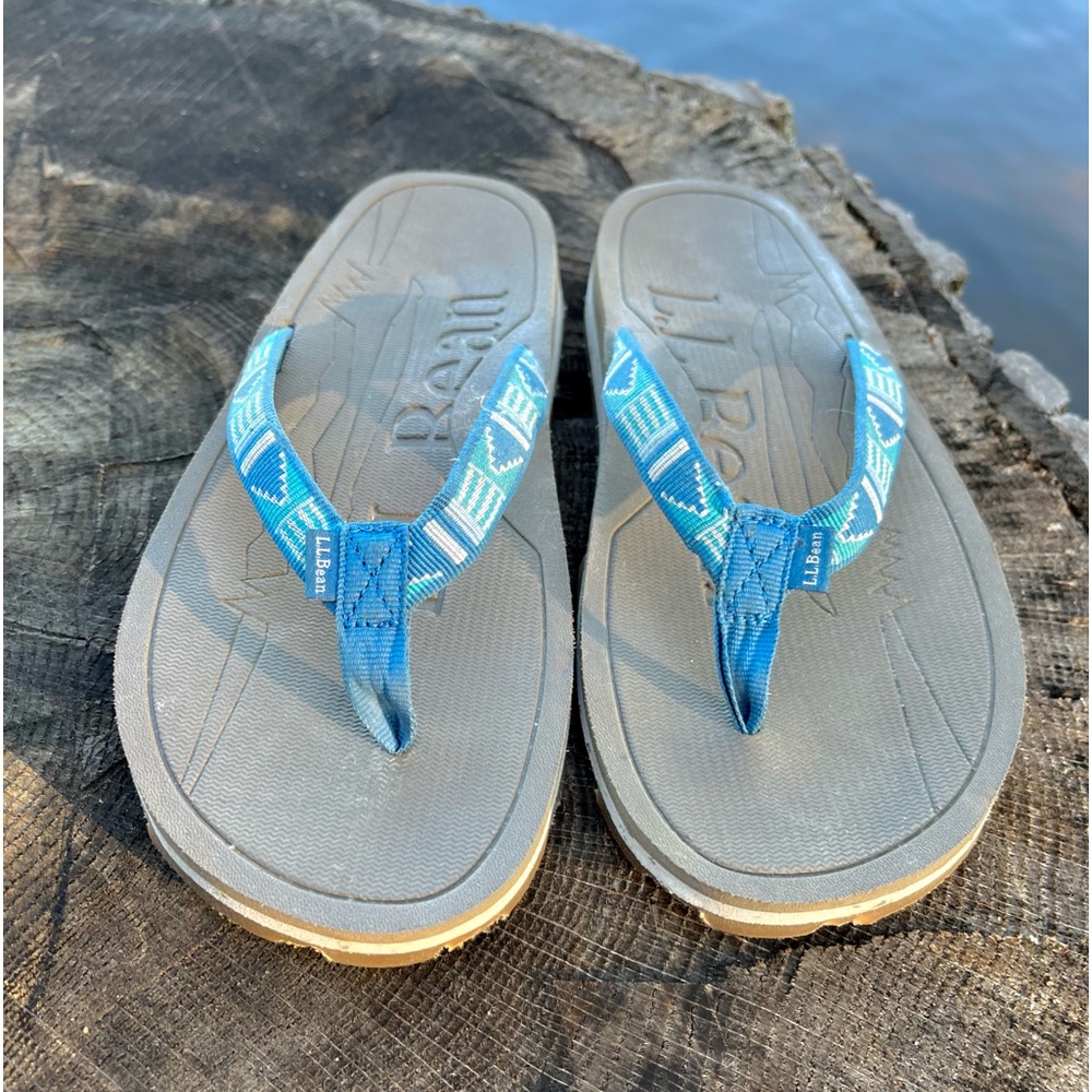 LL Bean Katahdin Women’s Blue Aztec Pattern Sandals Flip Flops